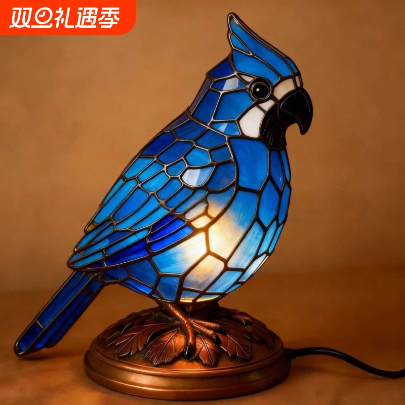 跨境新品欧式CardinalLamp树脂小