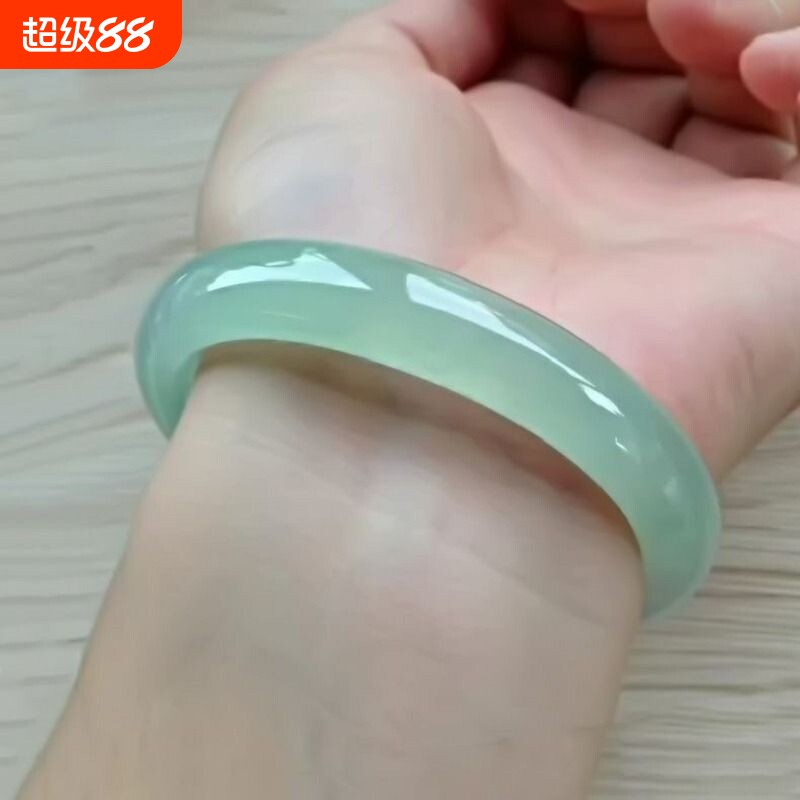 送证书专柜正品新坑玉手镯女款浅绿玉石玉镯子石英岩女冰种圈口图片