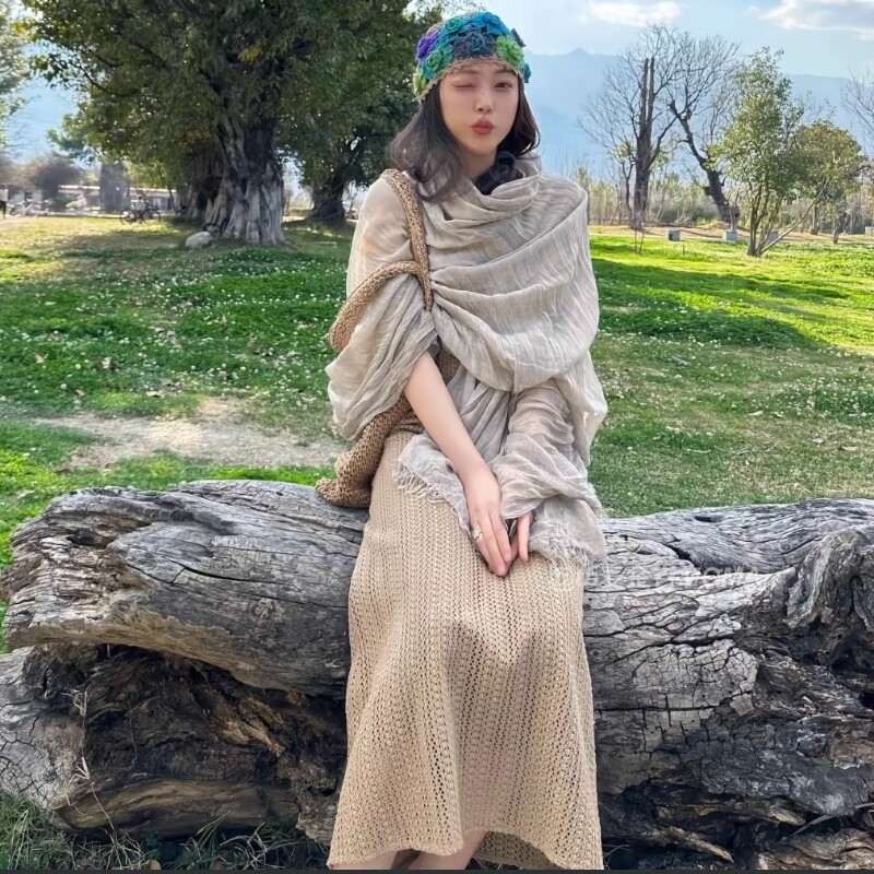 棉麻民族风防晒披肩女外搭夏季褶皱纱巾旅游穿搭遮阳长款薄款罩衫