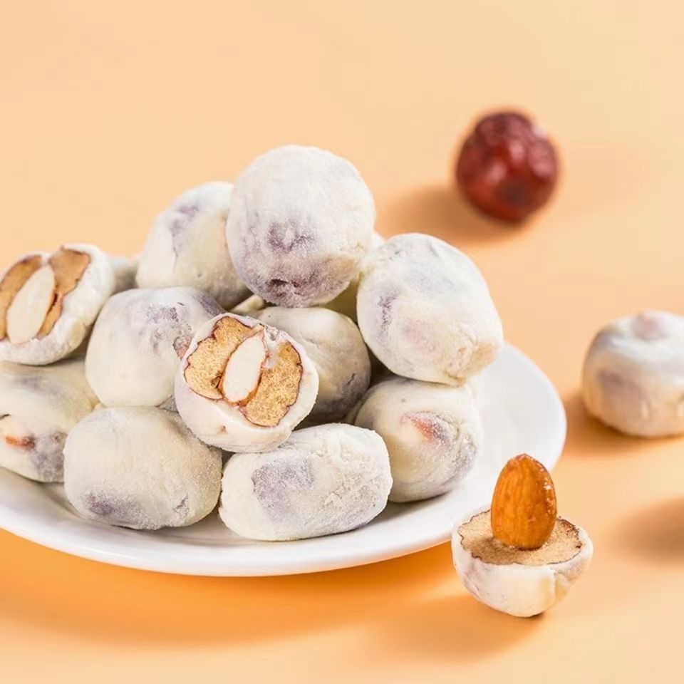 奶酪枣网红零食酸奶雪花枣巴旦木夹心红枣杏仁手工新疆奶芙枣零食