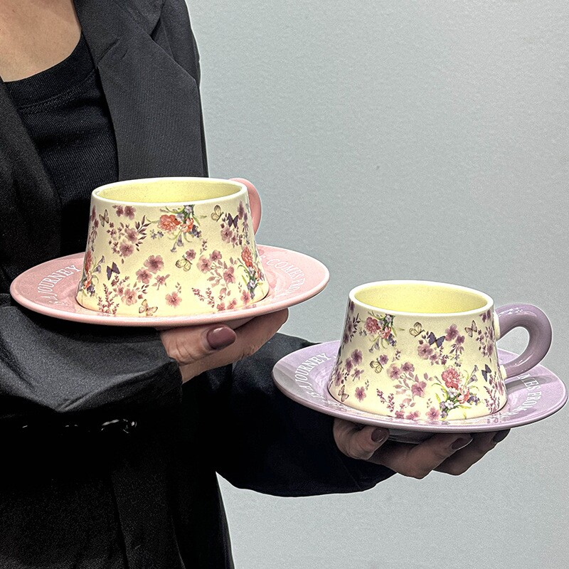 高颜值北欧咖啡杯碟套装精致高档乔迁新婚礼物情侣陶瓷马克杯礼盒