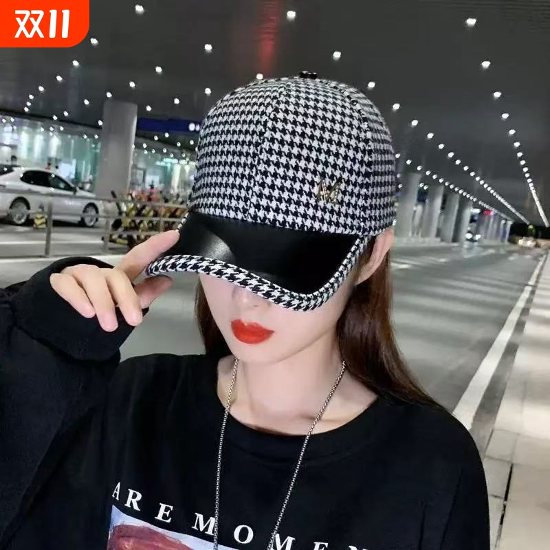 千鸟PU皮鸭舌帽子女韩版M标时尚秋冬复古毛呢棒球帽新款显脸小