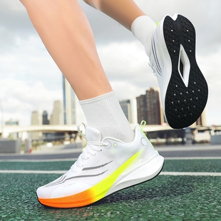 赤8PRO学生碳板跑步鞋男冬季竞速训练运动C202跑鞋专业长跑支撑