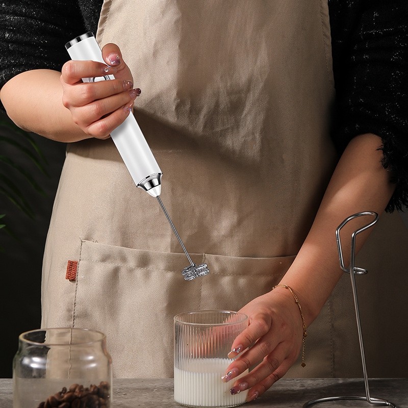 电动打蛋器家用手持搅拌奶油蛋清迷你打发器无线自动搅拌烘焙工具