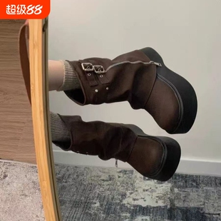 厚底增高短靴女2025秋季新款甜酷辣妹风机车裤管靴棕色松糕马丁靴