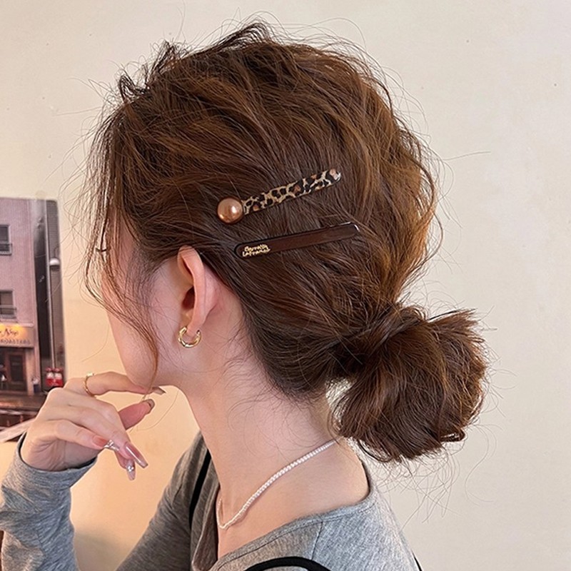 早秋豹纹一字发夹女2025新款高端前额碎发刘海夹子侧边夹发卡发饰