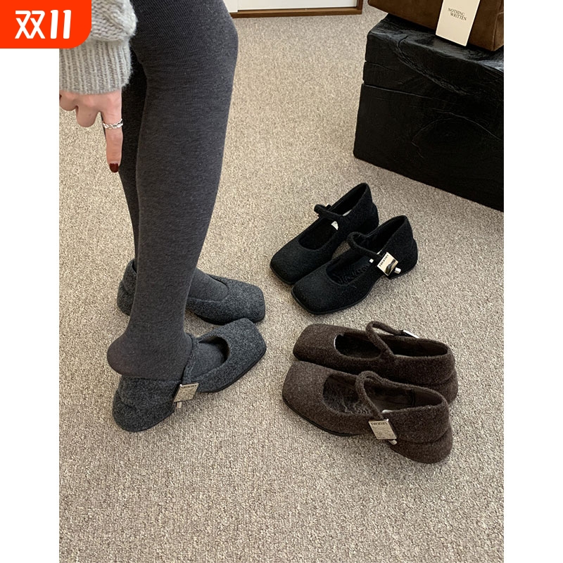 灰色玛丽珍毛毛鞋女冬外穿新款法式复古呢子粗跟单鞋女加绒高跟鞋