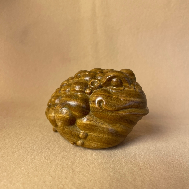天然绿檀木雕刻金蟾手把件文玩盘玩摆件个性创意家居桌面装饰摆件