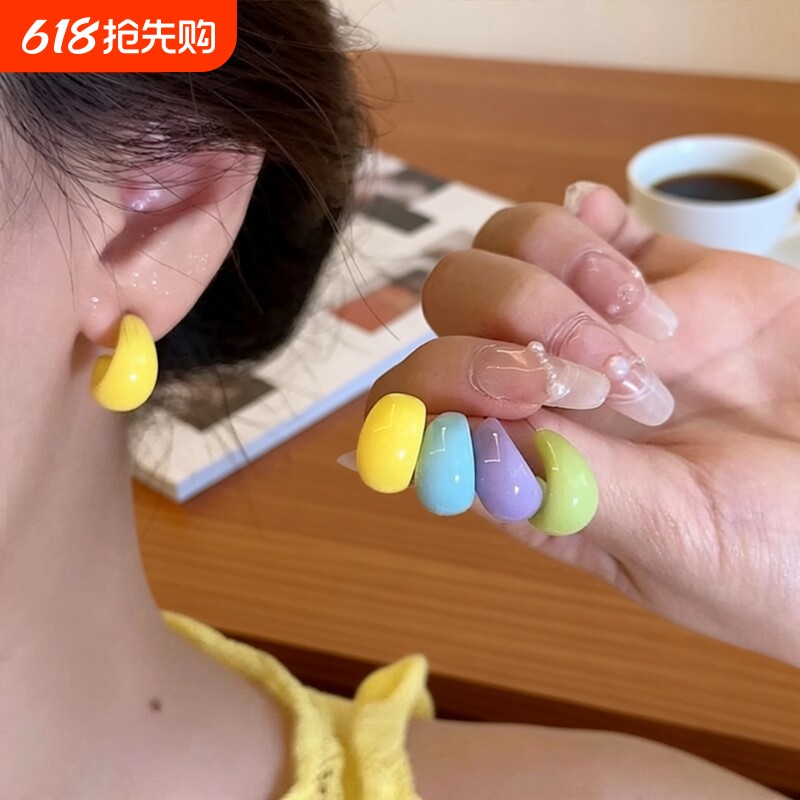 多巴胺糖果色滴釉耳钉女2023新款甜酷耳环轻奢小众设计气质耳饰