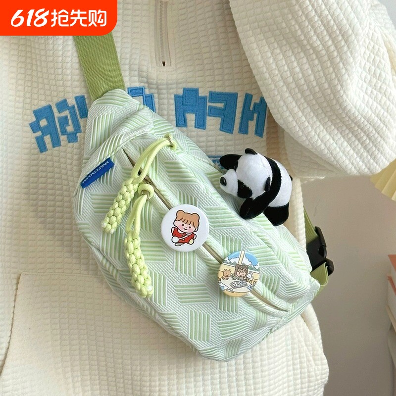 斜挎包女2025新款腰包胸包夏天包包女式小挎包饺子包运动背包手机