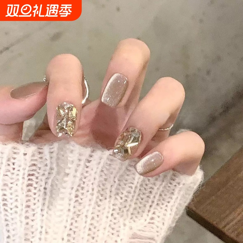 猫眼爆闪钻美甲穿戴甲贴手工秋冬小红书爆款法式蝴蝶结新年碎钻