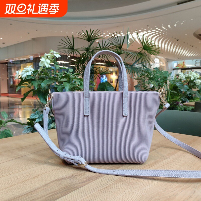 新款单肩斜挎配头层牛皮女包小众设计潮流百搭超有质感小香风包包