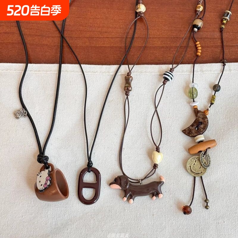 陶瓷!可爱腊肠狗猪鼻子穿搭吊坠项链女夏复古长款配饰毛衣链琥珀