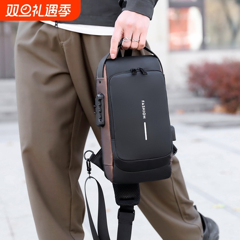 潮牌斜跨单肩包潮流胸包设计感小众背包新款小包耐磨简约运动日系