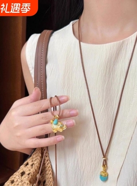 秋冬复古松石松果吊坠项链女轻奢高级感小众设计长款毛衣链配饰