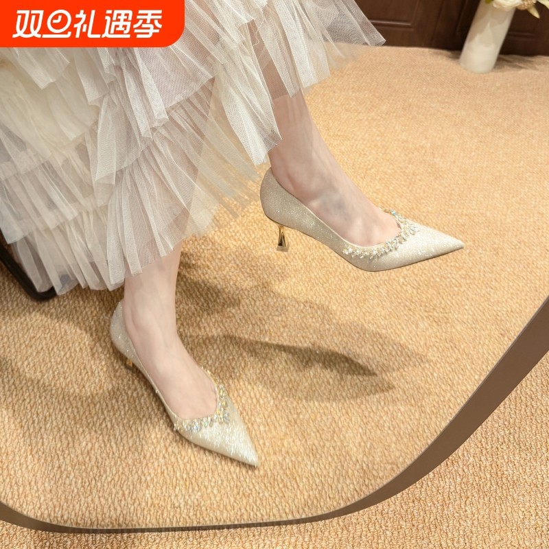 高级感水晶婚鞋女主纱高跟鞋尖头日常可穿配裙子单鞋细跟法式婚礼