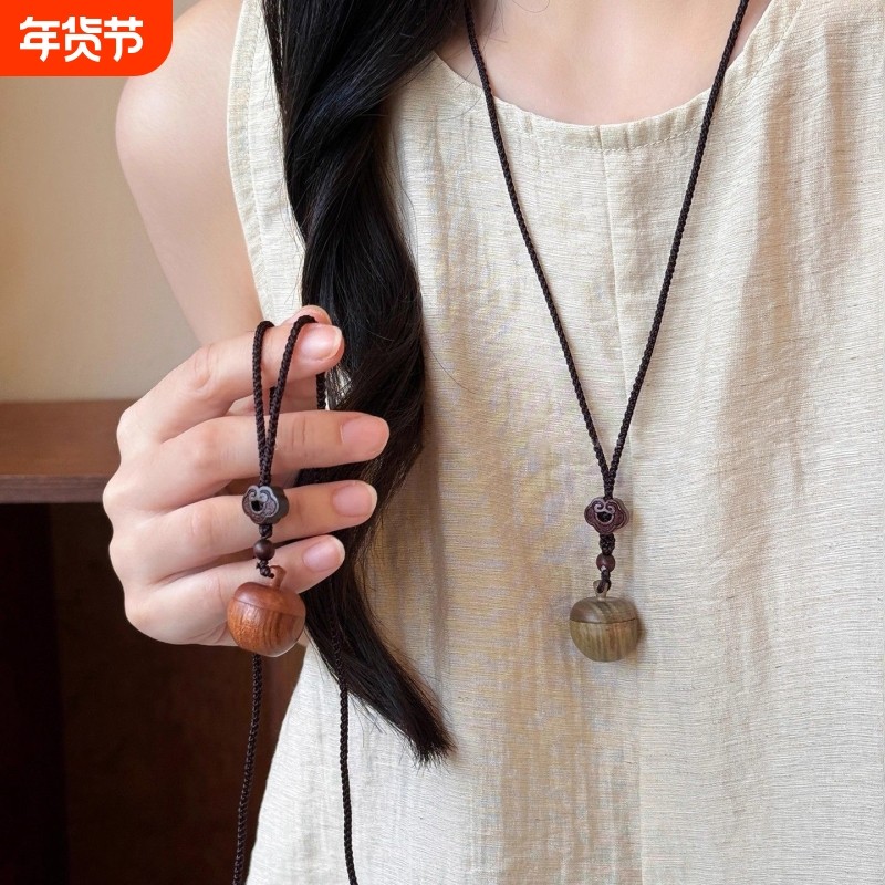 独特创意~可打开的檀木苹果吊坠项链女复古民族风长款毛衣链配饰