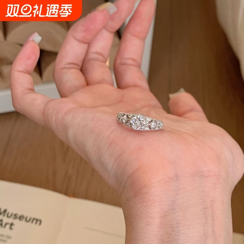 微镶锆石镂空蕾丝戒指新中式复古宫廷风轻奢小众设计高级感食指戒