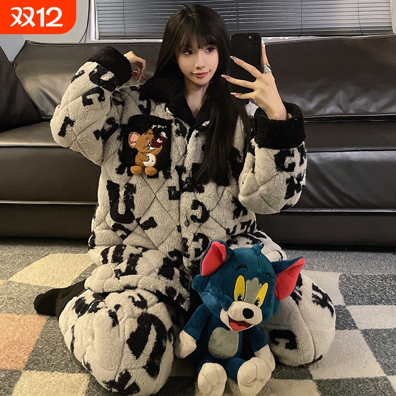 新款珊瑚绒法兰绒夹棉袄睡衣女