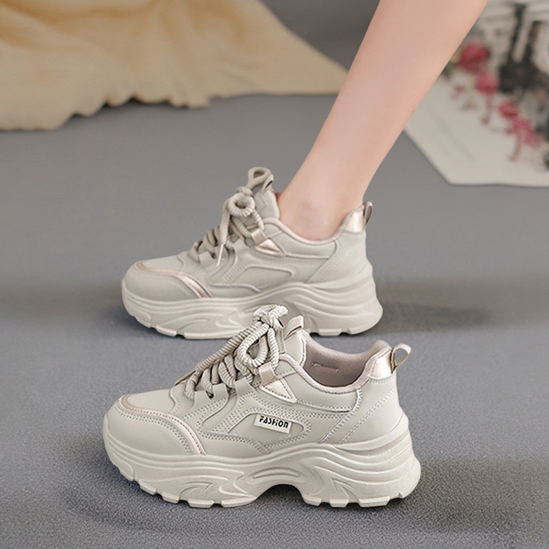 啄木鸟女鞋2025新款冬季厚底老爹鞋显脚小休闲运动软底皮面旅游百