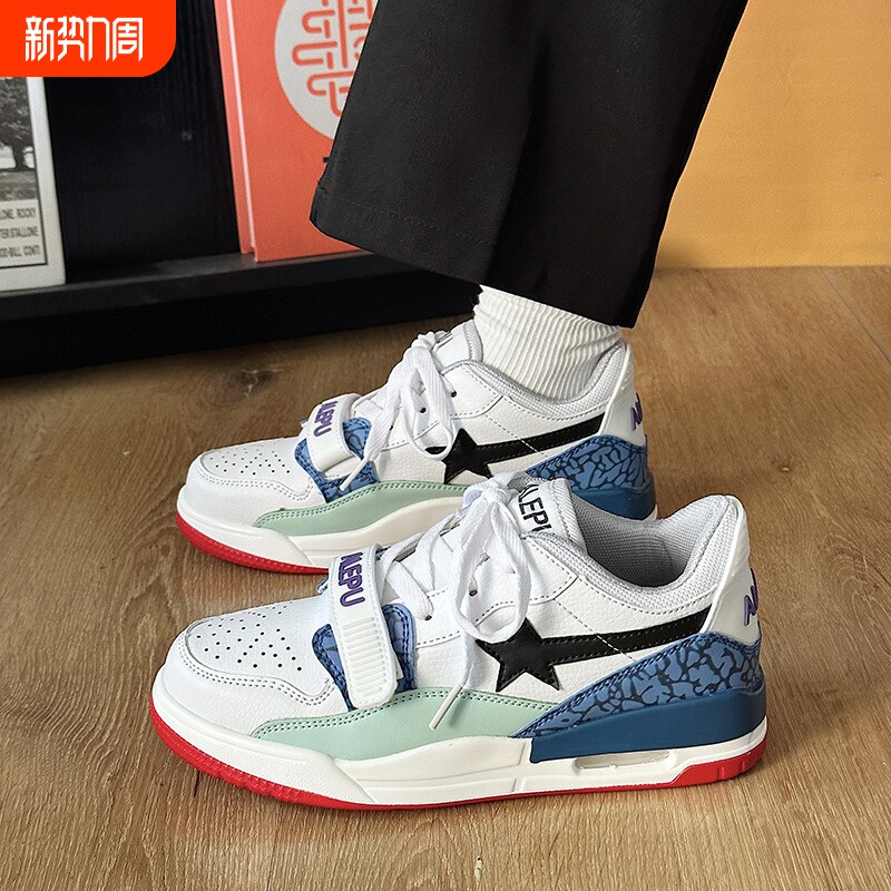 2026年顽刻学生小白鞋顽刻潮鞋百搭爆款运动鞋子