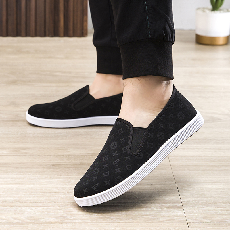 New old Beijing cloth shoes, men's casual shoes, breathable, non-slip and wear-resistant, one-foot driving shoes, black cloth shoes for students