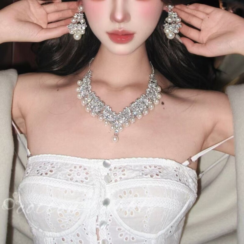 法式项链晚礼服夸张配饰耳环套装女高级感生日新娘锁骨链耳钉花朵