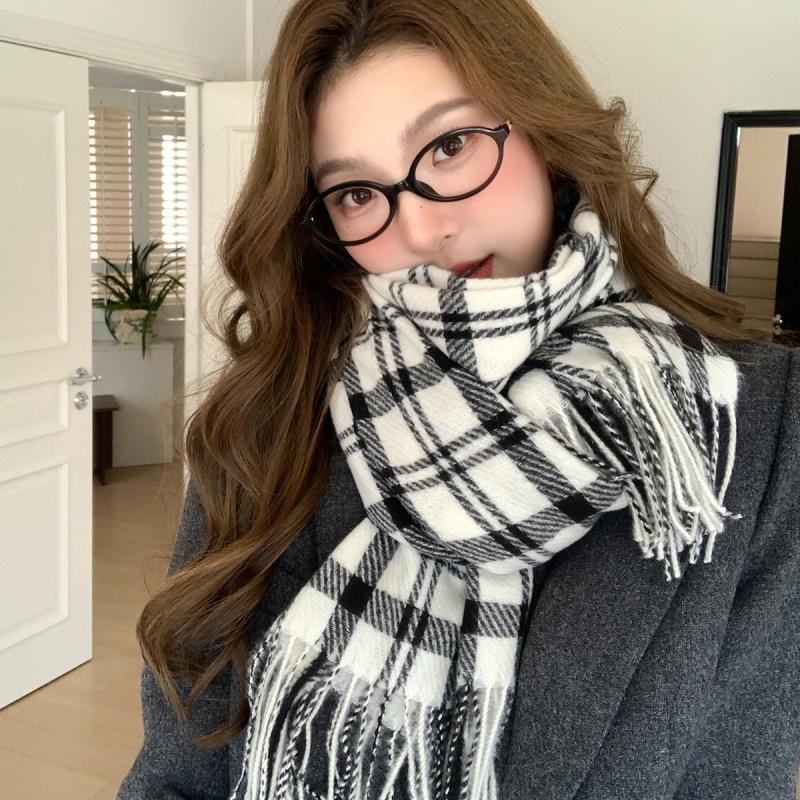 黑白格子围巾女秋冬季韩国披肩学生仿羊绒保暖加厚围脖男黑色流苏