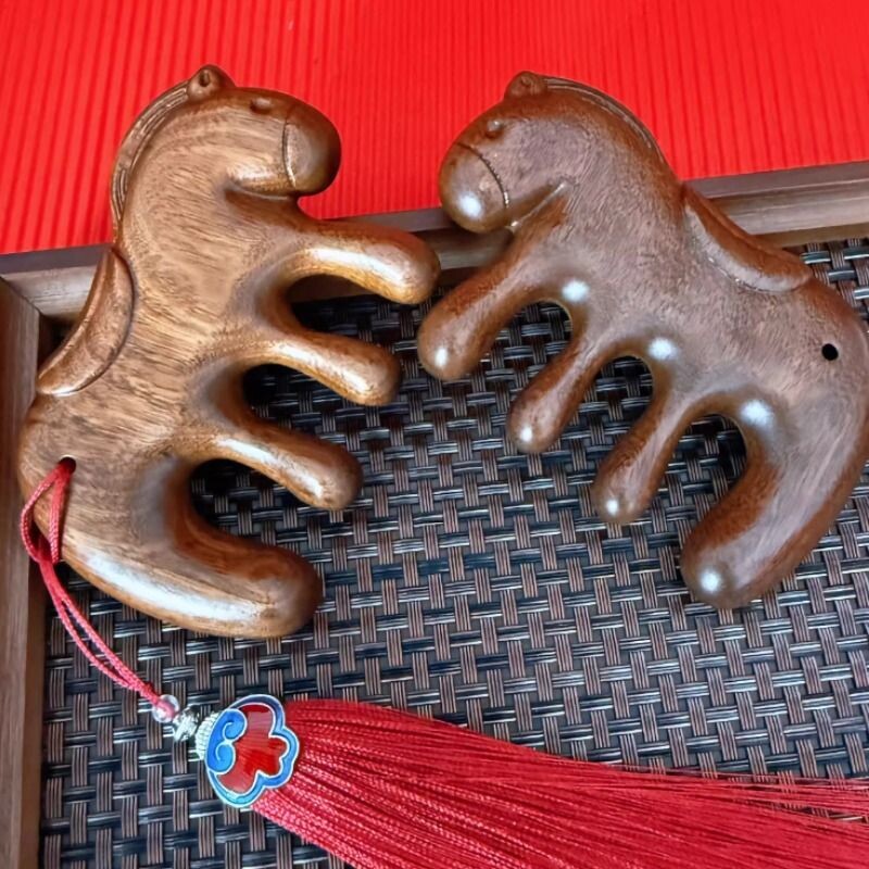 马年新款檀木养生木头梳子礼盒头部经络按摩梳礼品盒礼物经络梳