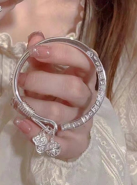 幂琳吉言手镯女古风宫铃筷子镯开口银镯子送铃铛繁花精致足银新款