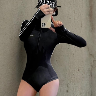 连体泳衣女长袖长裤拉链游泳衣三亚尾波冲浪潜水度假水母服带胸垫