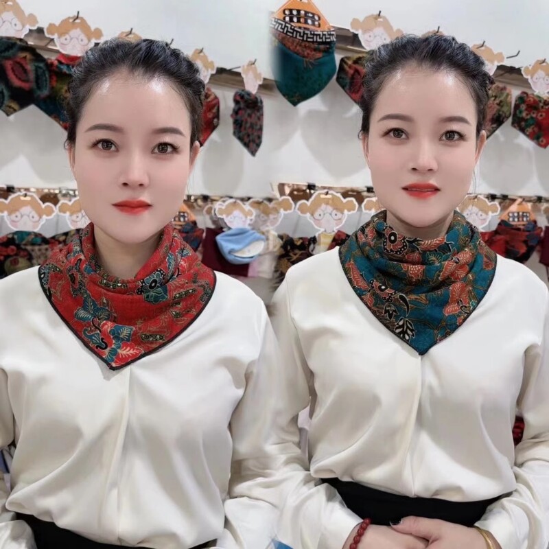 新款秋冬护颈围脖女双面百搭三角巾假领保暖时尚双排扣围巾