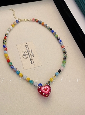 新款彩色多巴胺爱心吊坠项链女甜酷辣妹风串珠锁骨链配饰颈链