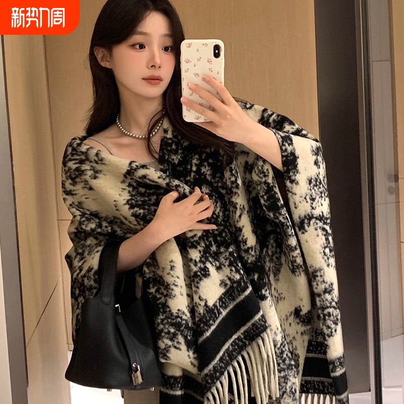 复古秋季披肩流苏围巾水墨画双面斗蓬宽松外套女百搭保暖上衣外搭