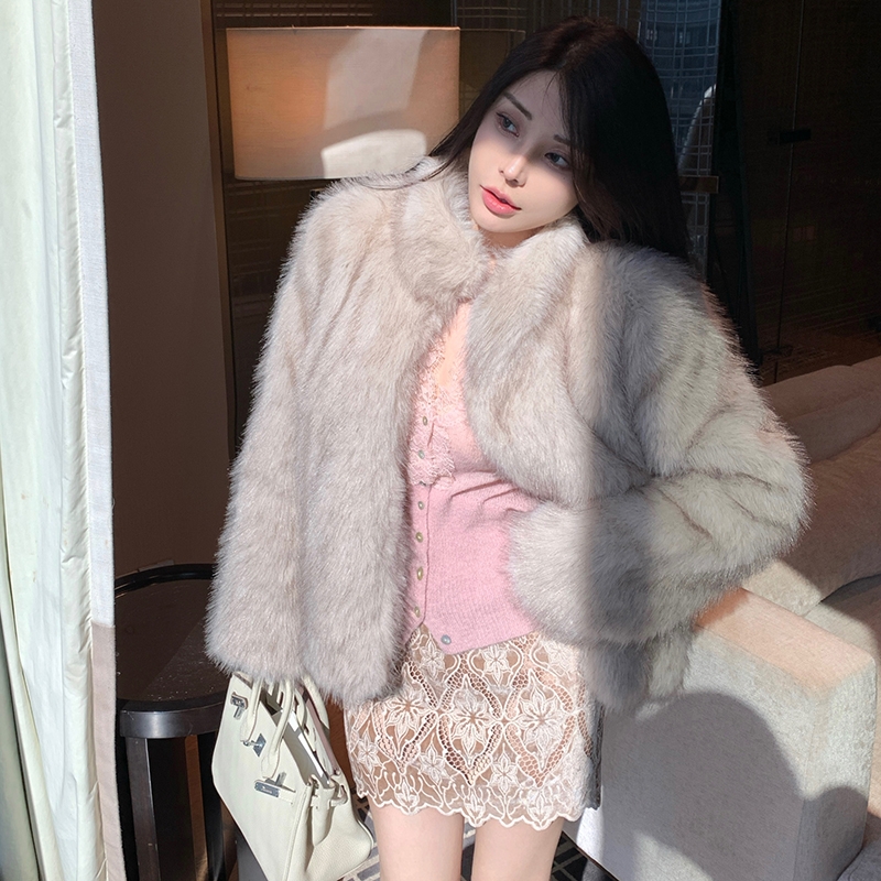 高级感仿狐狸毛皮草外套孕妈立领2025冬季新款时尚百塔毛毛绒大衣