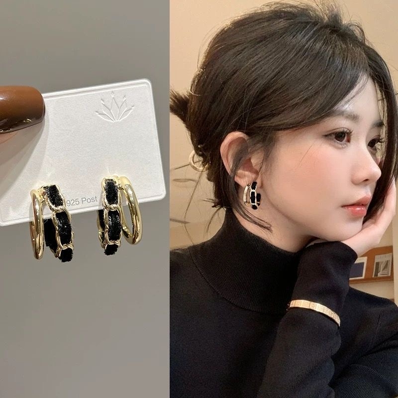 韩国黑色丝绒耳环2025年新款潮独特圈圈耳饰高级感耳女秋冬圆圈