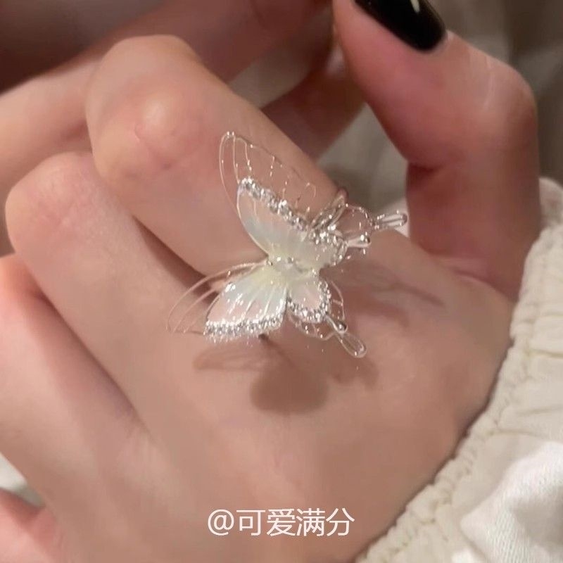 「指尖心动」粉色渐变双层镂空蝴蝶戒指夏天绝美高颜值清冷感指环