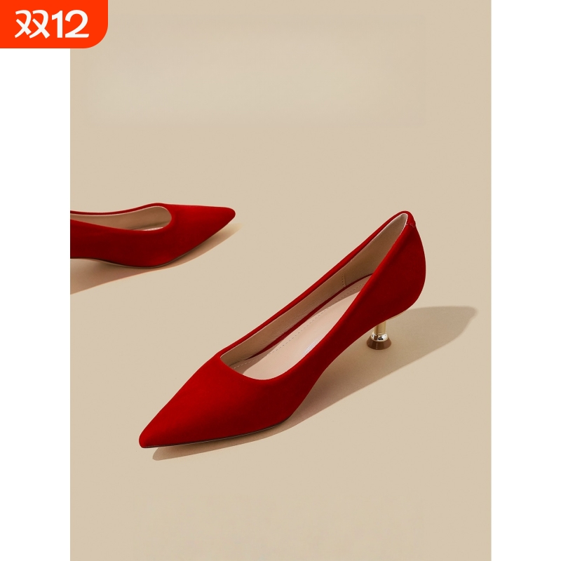 低跟婚鞋女2025新款秋冬季新娘鞋属实不累脚红色秀禾服敬酒高跟鞋