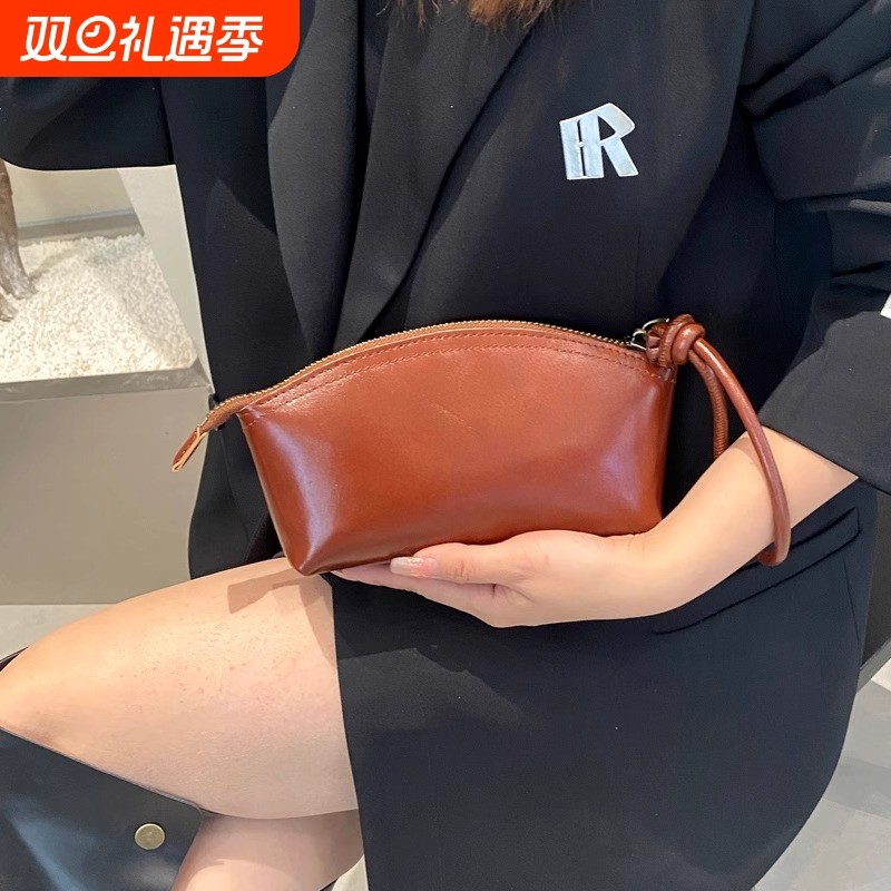 软皮手拿包女2025新款单肩小斜挎包时尚百搭手抓贝壳包手提小包