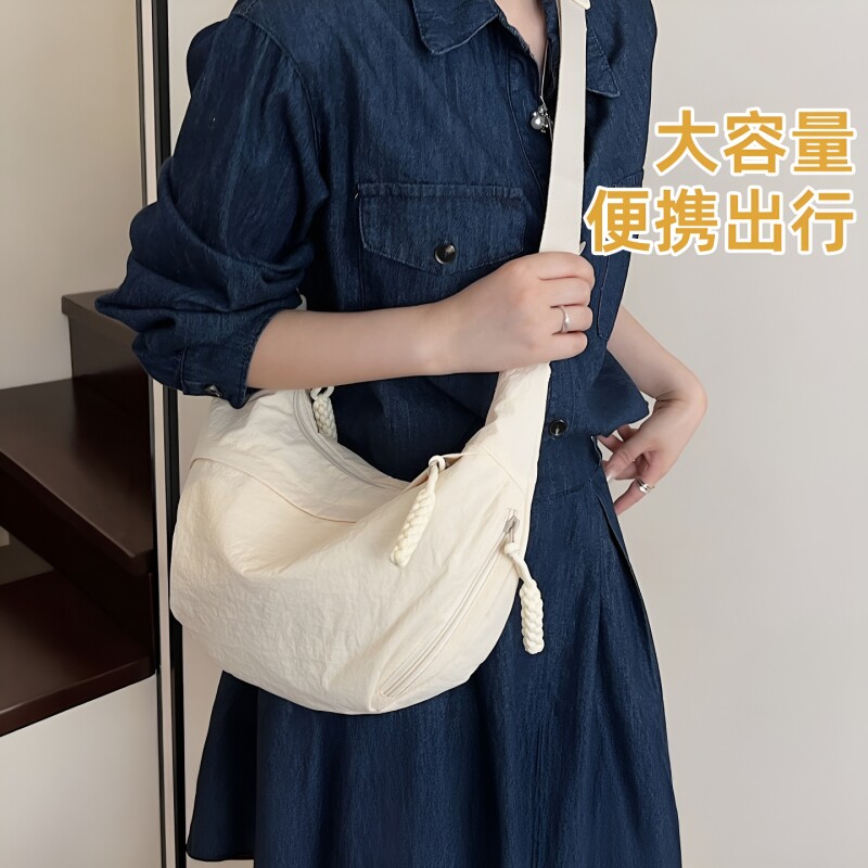 背包斜挎包女包2026新款饺子包女大容量包包女单肩运动百搭饺包女图片