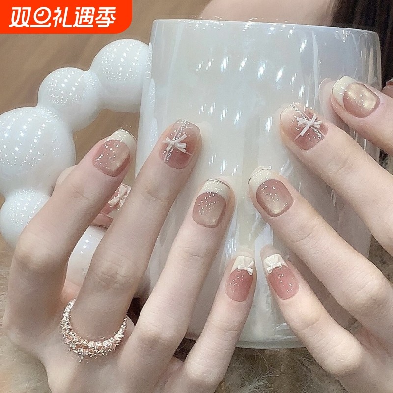 奶白色法式猫眼美甲|394人收藏