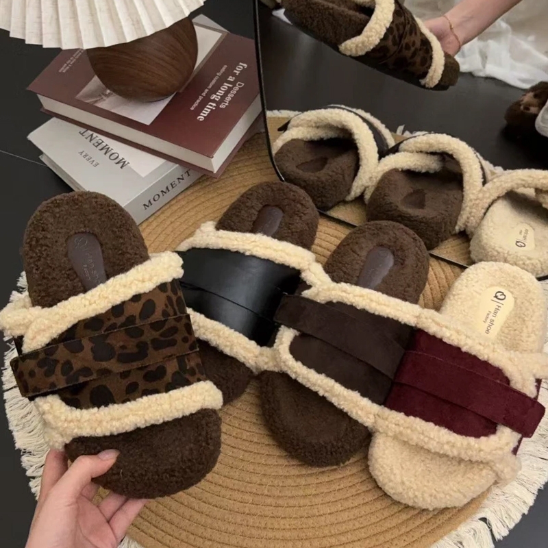 秋冬新款居家外穿保暖毛毛拖鞋女士防滑软底一字拖毛绒黑色棕色