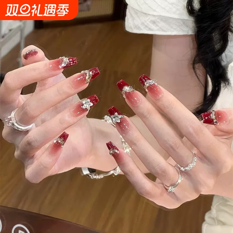 新年穿戴甲法式红色爆闪碎钻高级复古轻奢美甲中长梯显白手工甲片