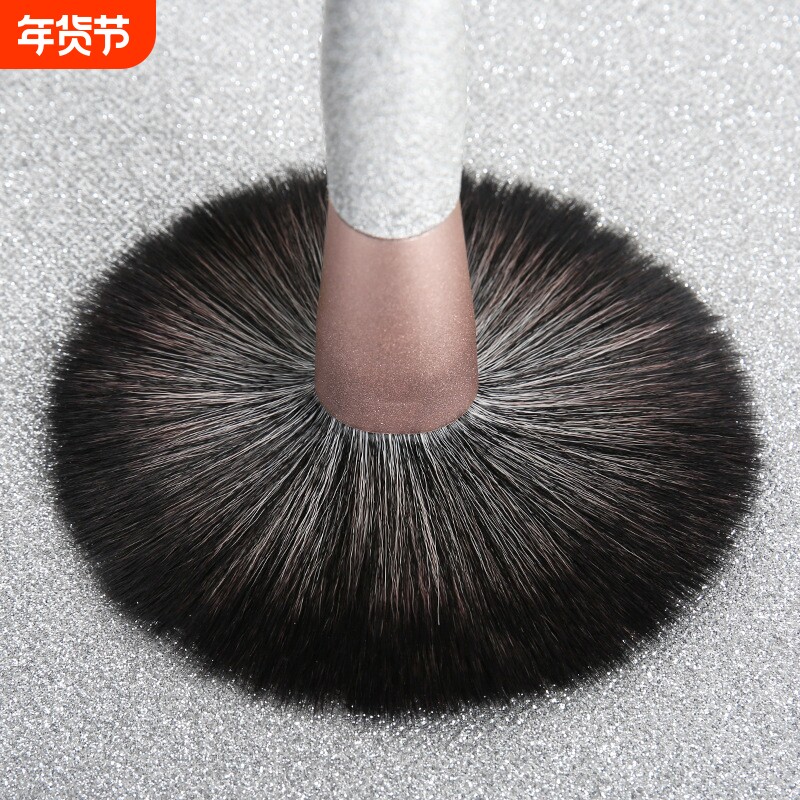 12支3D银色化妆刷套装全套散粉刷美妆工具软毛粉底眼影刷跨境批发