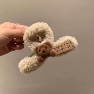 秋冬毛绒发夹后脑勺盘发鲨鱼夹冬季毛茸小熊8CM抓夹时尚减龄发饰