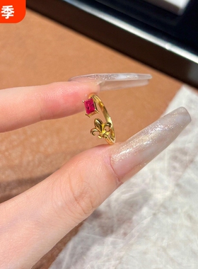 中古风vintage方形红钻戒指
