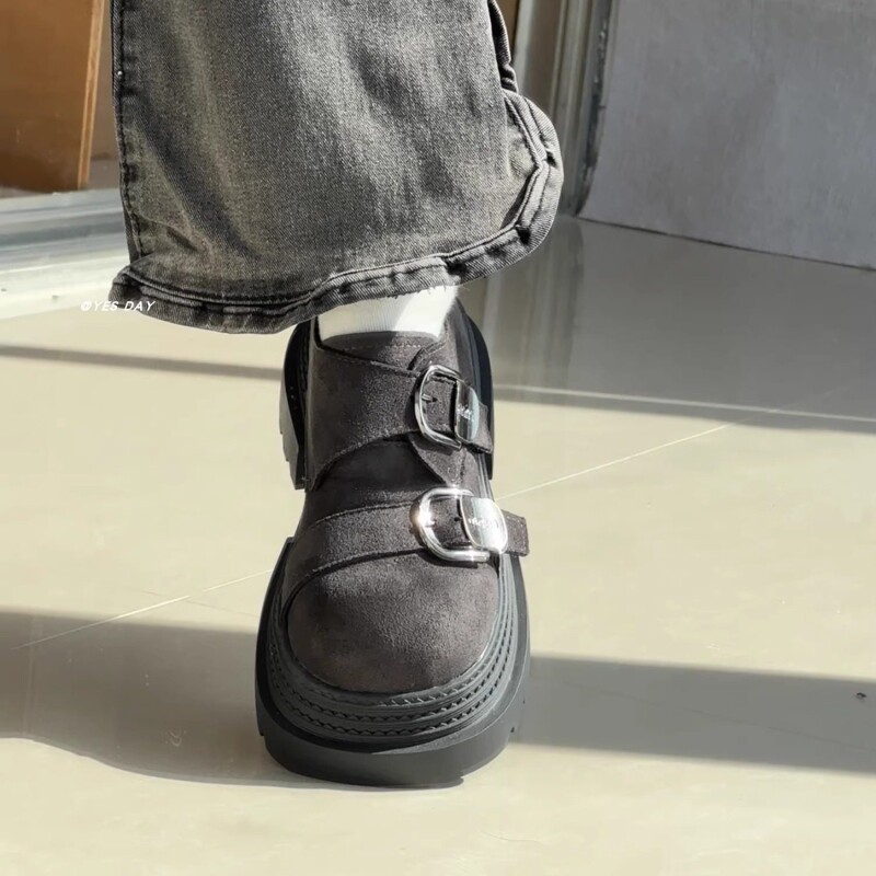 英伦风复古皮带扣大头小皮鞋女2026春季新款甜酷百搭松糕厚底单鞋