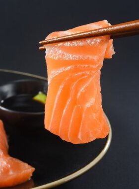 鲜活生鱼片冰冻即食日料寿司三文鱼新疆三文鱼新鲜中段现切新鲜