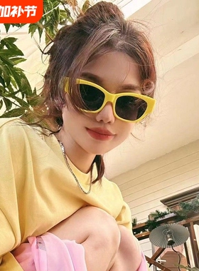 黄色方形Y2K甜酷辣妹墨镜女高级感遮阳防紫外线夏季海边太阳眼镜