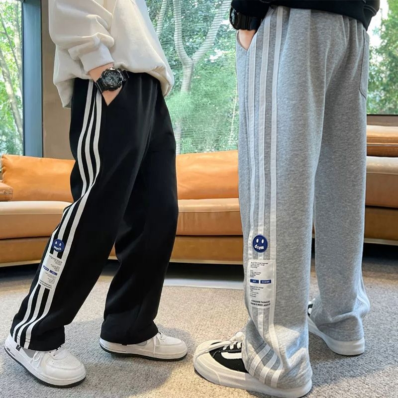 男童春夏秋卫裤中大童裤子2025薄款儿童运动直筒裤加绒三杠长裤潮